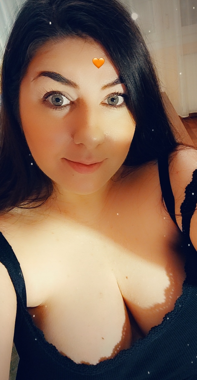 HotKittySquirt profile